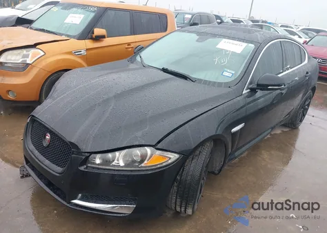 2015 Jaguar Xf 2.0T Premium z USA, uszkodzony, nr VIN SAJWA0FS0FPU64374